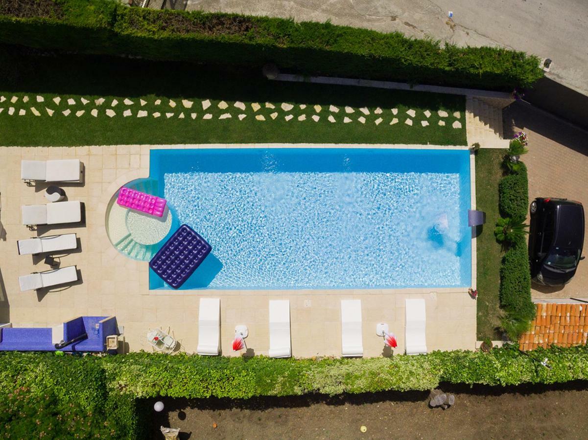 Casa Vacanze Un Tuffo Nel Blu Villa Matera Exterior photo