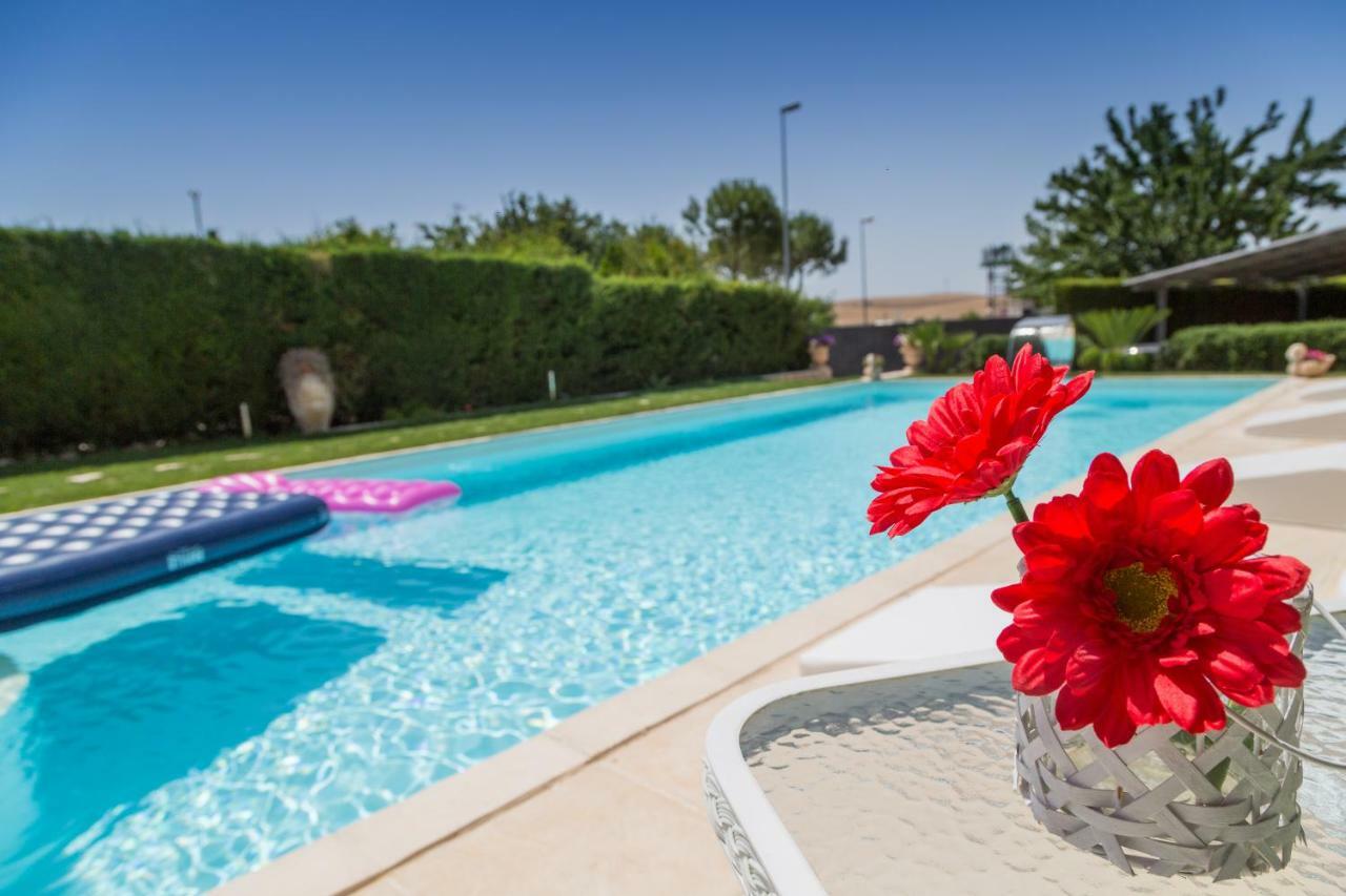 Casa Vacanze Un Tuffo Nel Blu Villa Matera Exterior photo